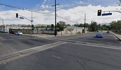 [01-12-2021] Los Ángeles, CA - Accidente de Camión en Pacoima Hiere a Dos Personas