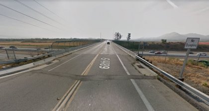 [01-24-2021] Condado De Riverside, Ca - Colisión De Dos Vehículos En El Valle De Jurupa - Muere una Persona