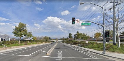 [02-15-2021] Condado De Riverside, Ca - Accidente De Atropello Y Fuga Mata A Un Peatón En La Avenida Jurupa