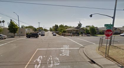 [02-19-2021] Condado De Sacramento, CA - Dos Personas Murieron Después De Una Colisión De Tráfico Mortal En Rio Linda Boulevard
