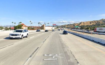 [05-13-2021] Condado De Los Ángeles, CA - Colisión De Varios Vehículos En North Hollywood Lesiona A Una Persona