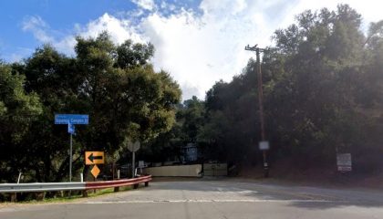 [07-01-2021] Condado De Los Ángeles, CA - Una Persona Muerta Después De Un Accidente De Motocicleta Mortal En Canoga Park