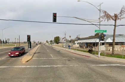 [08-23-2021] Condado De Fresno, CA - Mujer Muere En Un Accidente Vehicular Trasero Que Involucra A Un Camión De Carga Cerca De La Avenida Jensen