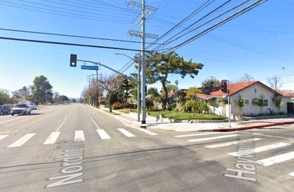 [10-05-2021] Condado De Los Ángeles, CA - Una Persona Muerta Después De Un Accidente De Varios Vehículos Que Involucra Un Vehículo Robado En North Hills