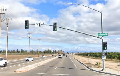[10-12-2021] Condado De Fresno, CA - Colisión De Dos Vehículos En Chestnut Y South Avenue Hiere A Tres Personas