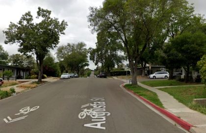 [10-23-2021] San Luis Obispo, CA - Una Persona Resultó Herida Después De Que Un Automóvil Se Estrellara Contra Un Edificio En La Calle Augusta