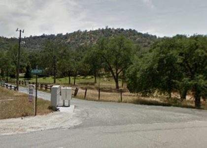 [01-03-2022] Condado de Fresno, CA - Una Persona Murió Después de Un Choque Mortal Cerca de Auberry Road
