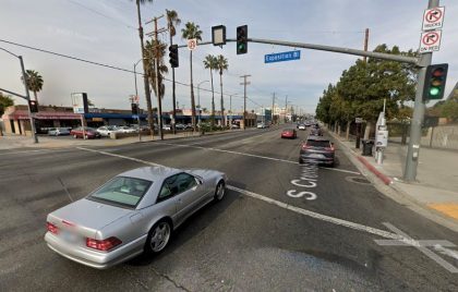 [12-05-2021] Condado de Los Angeles, CA - Una Persona Murió en Un Choque Mortal de Bicicletas en Los Bulevares Exposition Y Crenshaw