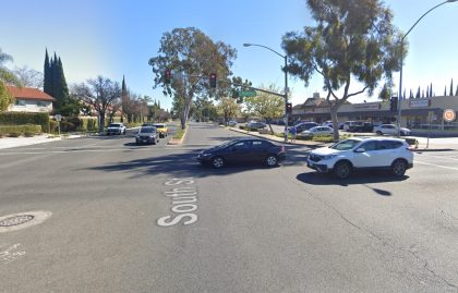 [01-05-2022] Condado de Los Angeles, CA - Colisión de Varios Vehículos en Cerritos Hiere a Dos Personas