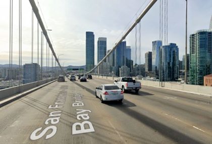 [01-31-2022] Condado de San Francisco, CA - Colisión de Varios Vehículos en El Puente de la Bahía Hiere a Una Persona