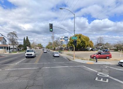 [02-10-2022] Condado de Fresno, CA - Mujer Gravemente Herida Después de Un Choque Peatonal Por DUI en Las Avenidas Palm Y Olive