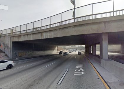 [02-14-2022] Condado de Los Angeles, CA - Tres Personas Heridas Tras Un Choque de Varios Vehículos Cerca de Sunset Boulevard