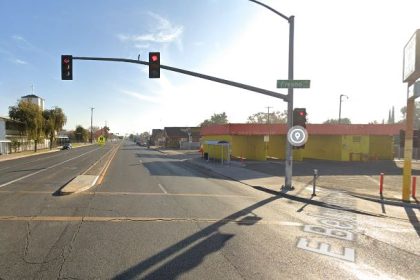 [02-11-2022] Condado de Fresno, CA - Mujer Peatón Herida Después de Ser Golpeada Por Un Vehículo en El Centro de Fresno