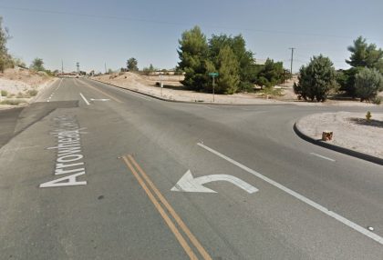 [02-22-2022] Condado de San Bernardino, CA - Colisión de Camión en Hesperia Hiere a Una Mujer