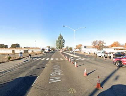 [03-03-2022] Condado de Yolo, CA - Colisión de Motocicleta Y Camión Resulta en Una Muerte en West Sacramento