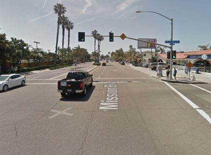[03-05-2022] Condado de San Diego, CA - Hombre Muerto en Un Accidente Mortal de Motocicleta en Mission Boulevard