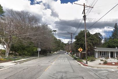 [03-01-2022] Condado de Los Angeles, CA - Un Conductor Herido de Gravedad en Un Choque de Varios Vehículos en West Hills