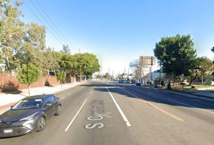 [03-10-2022] Condado de Los Ángeles, CA - Una Mujer de 52 Años Muere en Un Choque Con Fuga en El Vecindario de Green Meadows