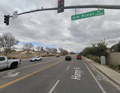 [03-13-2022] Condado de Kern, CA - Una Persona Murió en Un Accidente Mortal de Motocicleta en Bakersfield