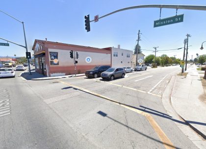 [03-23-2022] Condado de Santa Cruz, CA - Peatón Herido en Un Choque de Dos Vehículos en Santa Cruz