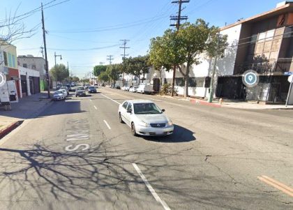 [03-24-2022] Condado de Los Ángeles, CA - Dos Conductores Disparan Tras Un Choque Con Fuga en El Centro de Los Ángeles