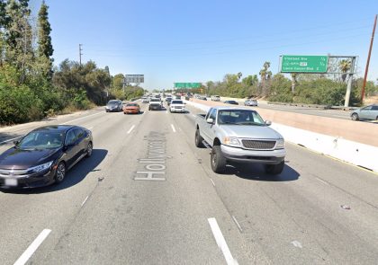 [03-24-2022] Condado de Los Ángeles, CA - Una Mujer de 20 Años Murió Y Otras Dos Personas Resultaron Heridas en Un Choque Fatal de Dos Vehículos Cerca de Studio City