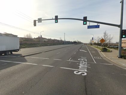 [03-25-2022] Condado de Sacramento, CA - Una Persona Herida Después de Un Choque de Dos Vehículos en Herodian Drive Y Sunrise Boulevard