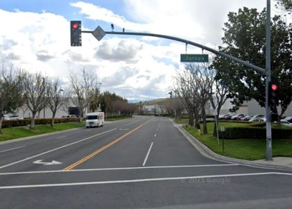 [03-28-2022] Condado de San Bernardino, CA - Una Persona Herida Tras Un Choque de Dos Vehículos en Fontana