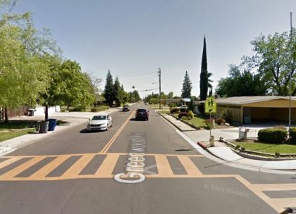 [03-29-2022] Condado de Fresno, CA - Una Mujer Herida en Un Accidente de Peatón Involucrado en Una Persecución Policial Cerca de la Avenida Greenwood