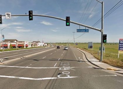 [03-25-2022] Condado de Sacramento, CA - Una Persona Herida Tras Un Accidente de Dos Vehículos en Rancho Cordova