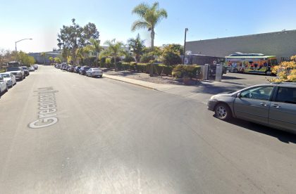 [03-30-2022] Condado de San Diego, CA - Tres Personas Heridas Después de Que El Tesla SE Estrelló Sobre Una Ambulancia en Kearny Mesa