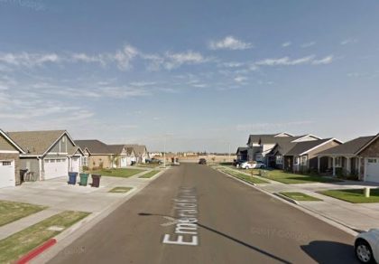[04-03-2022] Condado de Tulare, CA - Una Persona Murió Después de Un Accidente de Coche Mortal Cerca de Emerald Drive