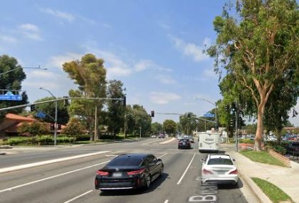 [04-06-2022] Condado de Los Ángeles, CA - Una Persona Herida en Un Accidente de Peatones en Valencia
