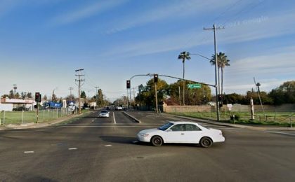 [03-02-2022] Condado de Sacramento, CA - Una Persona Muere en Un Choque Fatal Con Un Peatón Cerca de la Avenida 47