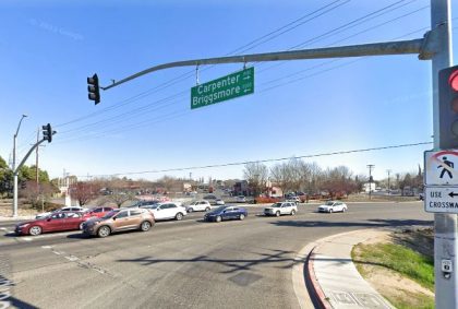 [04-09-2022] Condado de Stanislaus, CA - Un Ciclista de 62 Años Muere en Un Choque Fatal Que Involucra a Dos Camionetas en la Avenida Lakewood