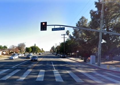[04-10-2022] Condado de Los Ángeles, CA - Cuatro Personas Gravemente Heridas en Un Choque de Dos Vehículos en Arleta