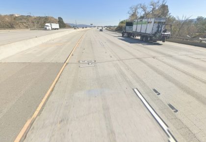 [04-11-2022] Condado de Los Ángeles, CA - Una Persona Hospitalizada Tras Un Choque de Dos Vehículos en Valencia