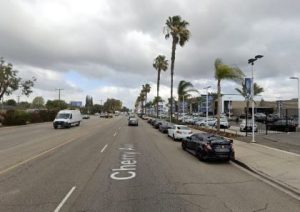 [04-16-2022] Condado de Los Angeles, CA - SE Reportan Heridos Después de Un Choque de Varios Vehículos Cerca de Cherry Avenue