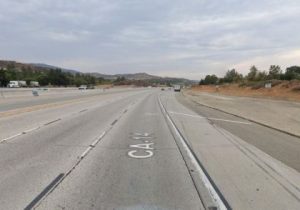 [04-21-2022] Condado de Los Ángeles, CA - Dos Personas Heridas Tras Un Choque de Varios Vehículos en El Condado de Canyon