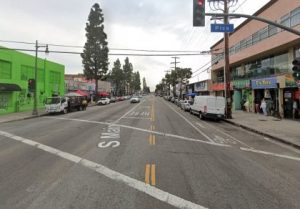 [04-24-2022] Condado de Los Angeles, CA - Una Persecución Policial Termina en Un Choque Que Hiere a Tres Personas