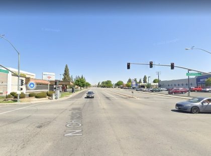 [04-25-2022] Condado de Kern, CA - Mujer Anciana Muerta en Un Accidente Peatonal Fatal en Oildale