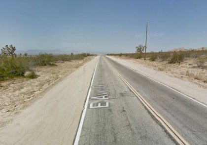 [04-30-2022] Condado de Los Angeles, CA - Dos Paramédicos Y Un Conductor Heridos Tras Un Choque Frontal en Palmdale
