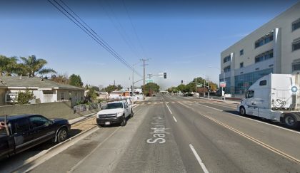 [05-06-2022] Condado de Los Ángeles, CA - Tres Personas Resultaron Heridas Después de Un Ardiente Choque de Dos Vehículos en Long Beach
