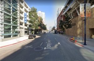 [05-06-2022] Condado de San Diego, CA - Una Persona Herida en Un Accidente de Coche en Tony Gwynn Drive
