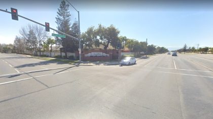 [05-12-2022] Condado de Kern, CA - Vehículo de la Policía de Bakersfield Involucrado en Un Choque de Dos Vehículos Que Resultó en Lesiones