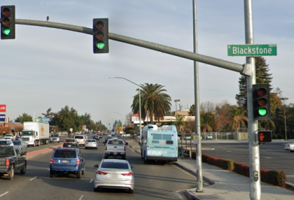 [05-29-2022] Condado de Fresno, CA - Un Hombre Muere en un Choque Peatonal Fatal en la Carretera 180 y Blackstone