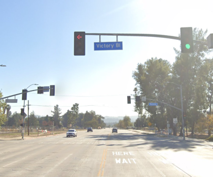 [06-04-2022] Condado de Los Angeles, CA - Una Persona Herida en un Choque de Varios Vehiculos en West Hills