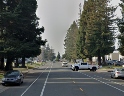 [06-04-2022] Condado de Sacramento, CA - Una Persona Muerta, Otras Cuatro Heridas Después de un Choque de Dos Vehículos Cerca de Chalk Bluff Road