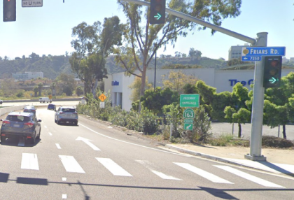 [06-12-2022] Seis Personas Heridas en un Choque de Dos Vehículos en Covina