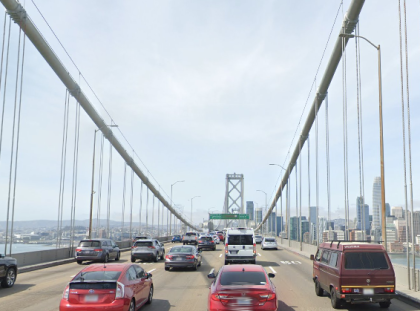 [06-19-2022] Una Persona Muere Y Otras Cuatro Resultan Heridas En Un Accidente Mortal En El Puente De La Bahía.